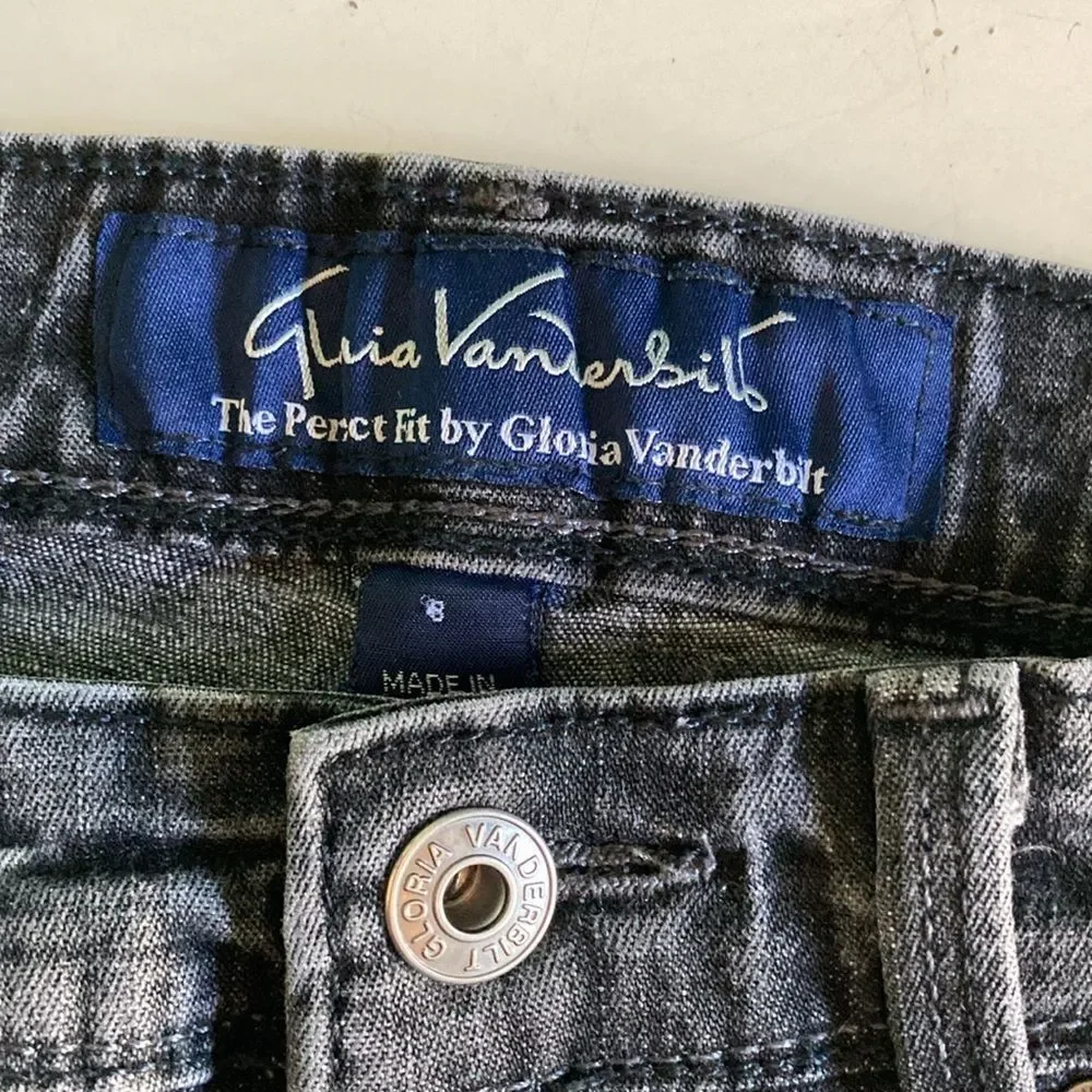 Gloria Vanderbilt “The Perfect Fit” Black Wash Straight Leg Jeans Marked 8 Fit 4